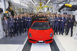 foto-lamborghini a construit ultimul gallardo