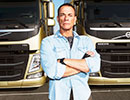 Direcia dinamic Volvo a fcut posibil o inedit cascadorie executat de Jean-Claude Van Damme