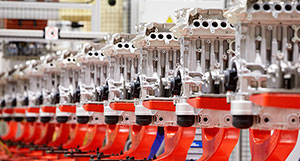 foto-fabrica de motoare volvo este primul loc de productie neutru climatic