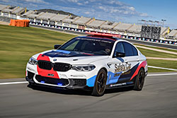 foto-noul bmw m5 motogp safety car este liderul flotei safety cars din 2018