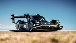 foto-volkswagen motorsport arunca in aer standardele aerodinamicii