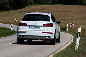 foto-audi lanseaza in romania q5 tfsi e quattro de la 47800 euro